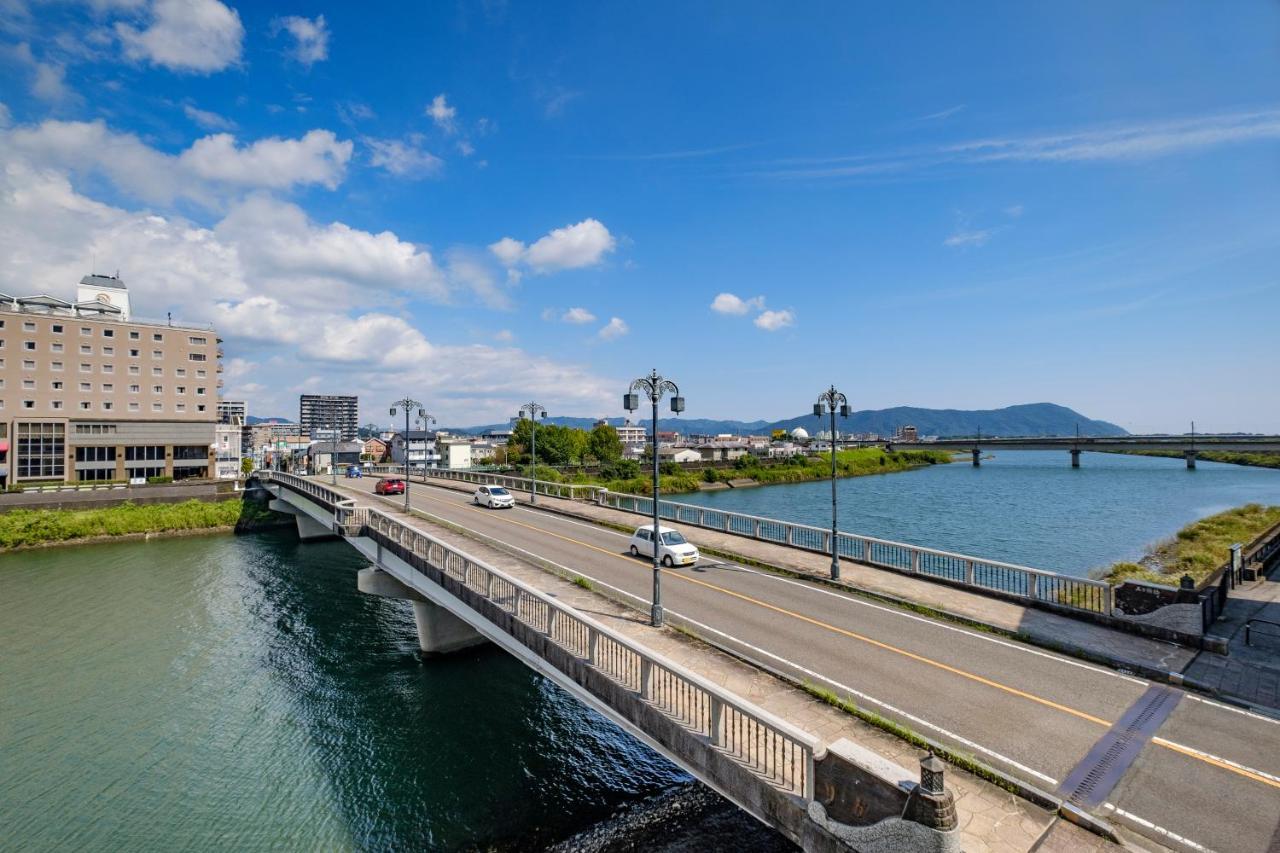 Nobeoka Royal Hotel Экстерьер фото